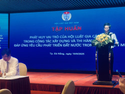 Thường trực Hội Luật gia tỉnh Nghệ An tham dự Hội nghị tập huấn toàn quốc về phát huy vai trò Hội Luật gia trong xây dựng và thi hành pháp luật.