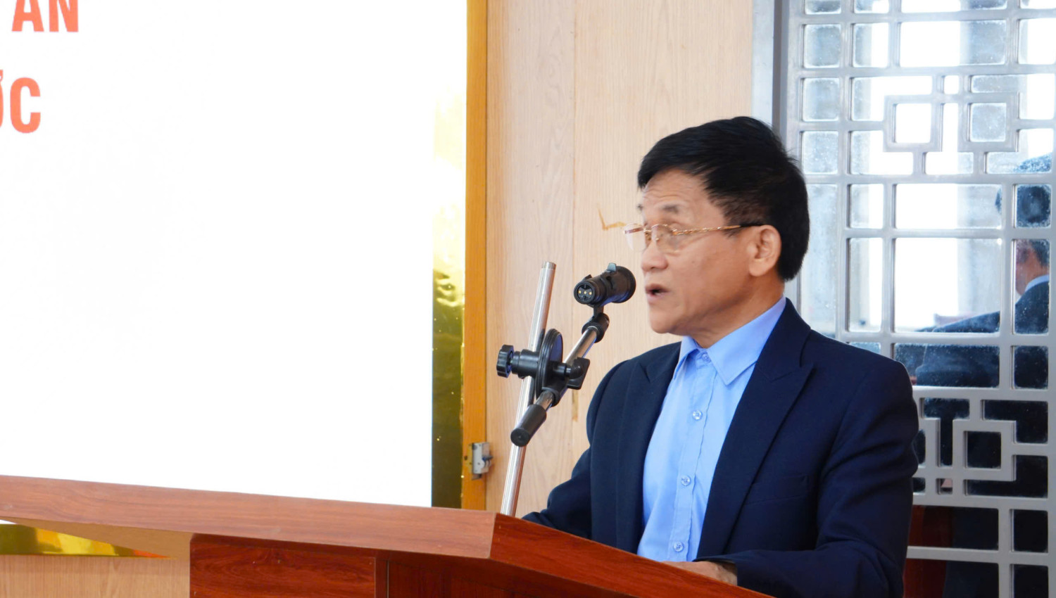 1055883273172644486 1