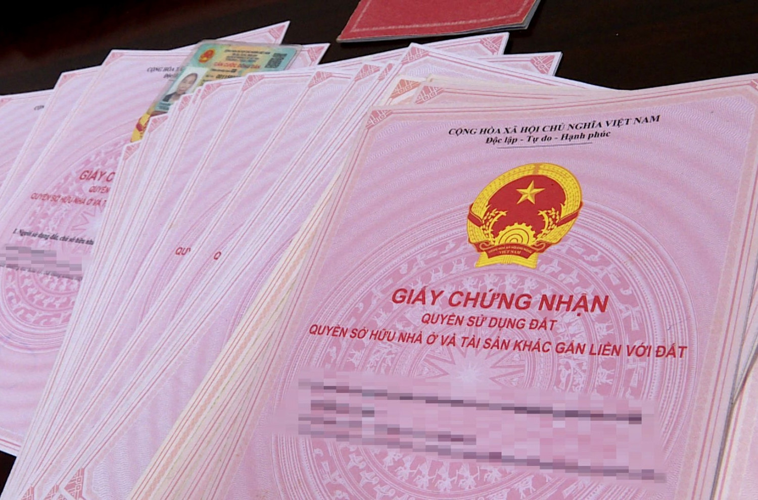 Nguyên tắc cấp Giấy chứng nhận quyền sử dụng đất theo Luật Đất đai 2024
