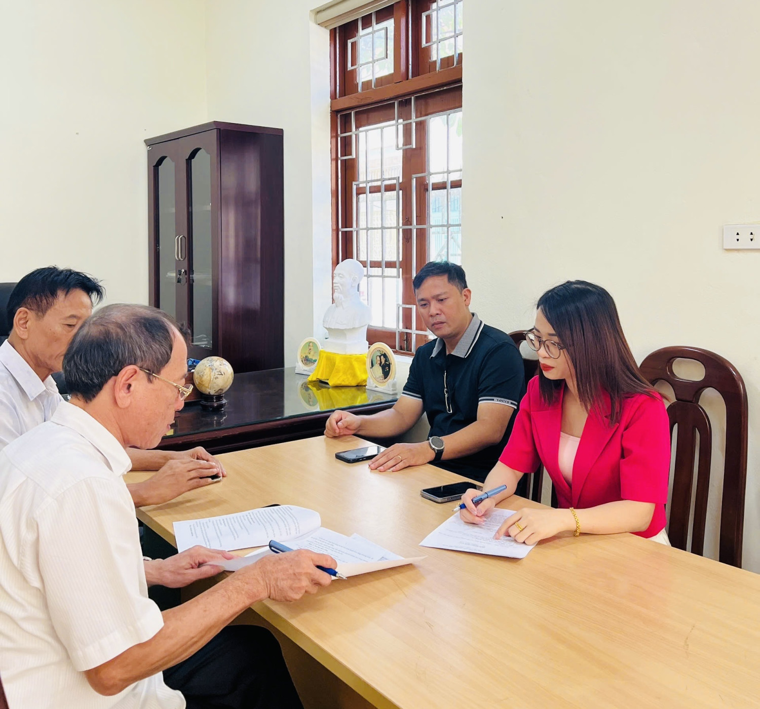 Hội Luật gia tỉnh Nghệ An ký kết hợp tác ứng dụng AI trong công tác tuyên truyền, phổ biến pháp luật