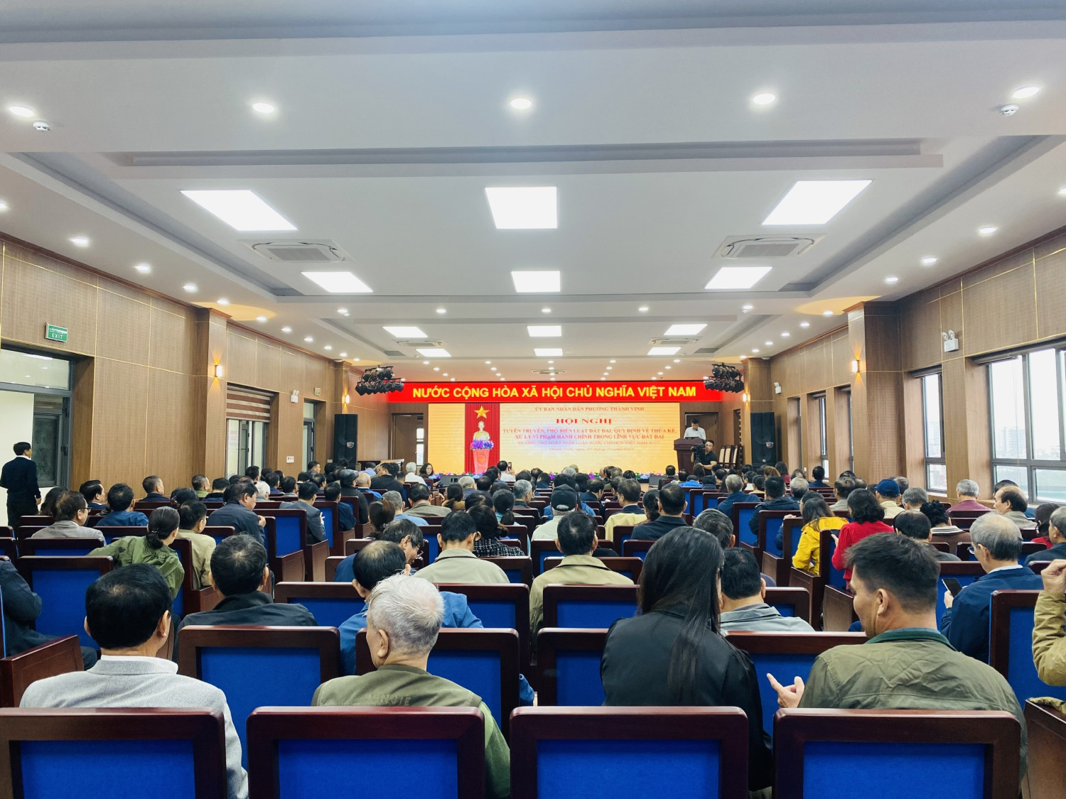 29597b9ea4b928e771a8